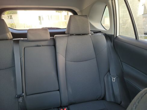 Used 2022 Toyota RAV4 LE image 22