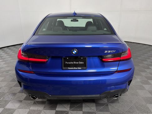 Used 2022 BMW 330i Sedan w/ M Sport Package RWD image 10
