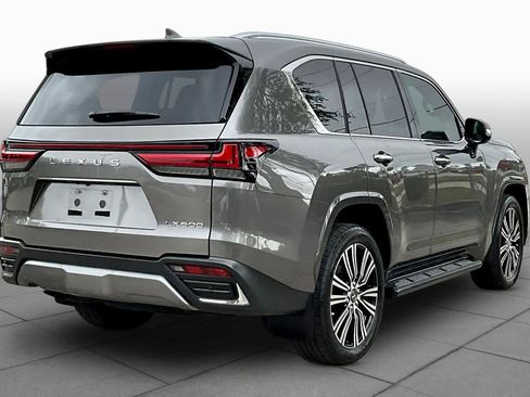 Used 2024 Lexus LX 600 4WD w/ Luxury Package image 13