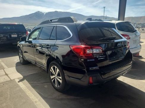 Used 2019 Subaru Outback 3.6R Limited image 3