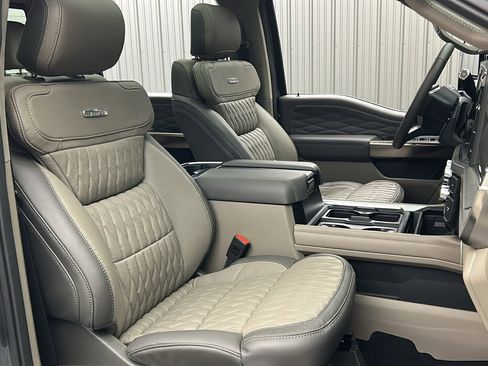 Used 2026 Ford F450 Platinum w/ Platinum Plus Package image 42