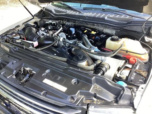 Used 2017 Ford F350 Lariat w/ Lariat Value Package image 19