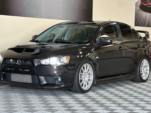 Used 2011 Mitsubishi Lancer Evolution GSR image 8