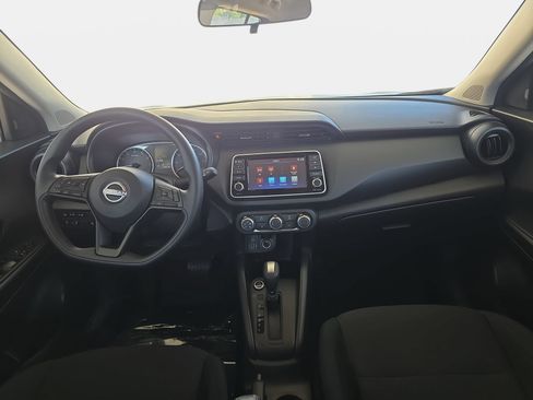 Certified 2025 Nissan Kicks Play S FWD image 9