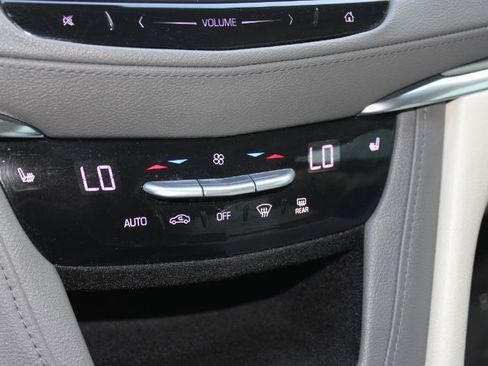 Used 2017 Cadillac XT5 Luxury w/ Driver Awareness Package FWD image 38