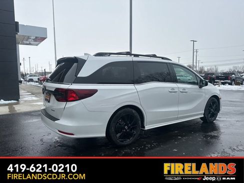 Used 2024 Honda Odyssey Sport image 16