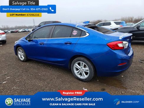 Used 2018 Chevrolet Cruze LT w/ Convenience Package image 3