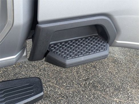 New 2026 Chevrolet Silverado 3500 LT image 28