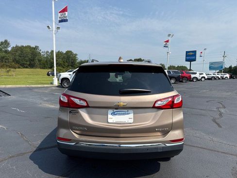 Used 2019 Chevrolet Equinox Premier FWD image 4