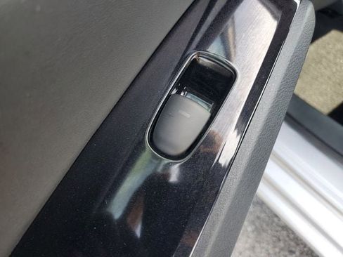 Used 2021 Nissan Altima 2.5 SV w/ SV Premium Package image 14