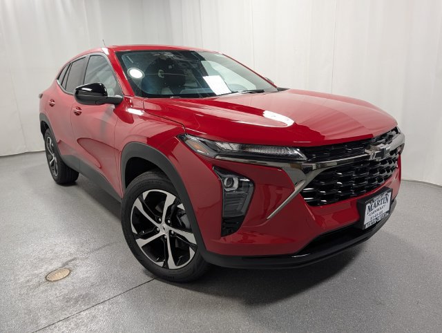 New 2026 Chevrolet Trax RS w/ Sunroof Package FWD image 2