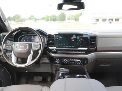 Used 2024 GMC Sierra 1500 SLT w/ SLT Premium Package AWD/4WD image 22