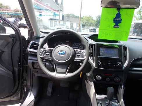 Used 2022 Subaru Forester AWD/4WD image 7