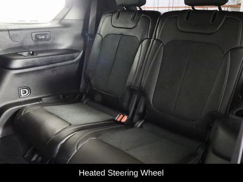 Used 2023 Jeep Grand Cherokee L Altitude image 18