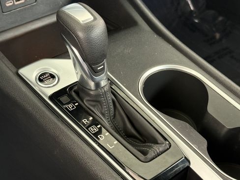 Used 2022 Nissan Altima 2.5 SV FWD image 17