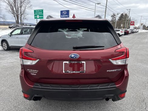 Used 2020 Subaru Forester Premium image 4