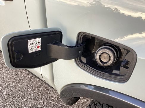 Used 2021 Ford Ranger XLT w/ Tremor Off-Road Package image 16