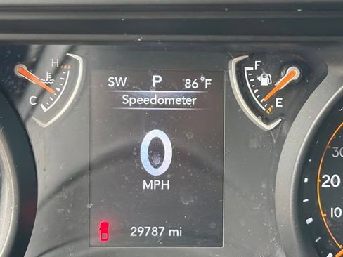 Used 2024 Jeep Gladiator Sport AWD/4WD image 49