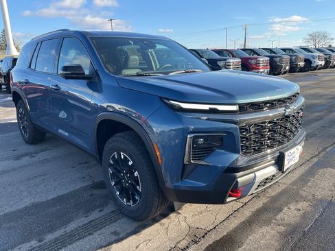 New 2026 Chevrolet Traverse Z71 w/ Enhanced Driving Package image 3