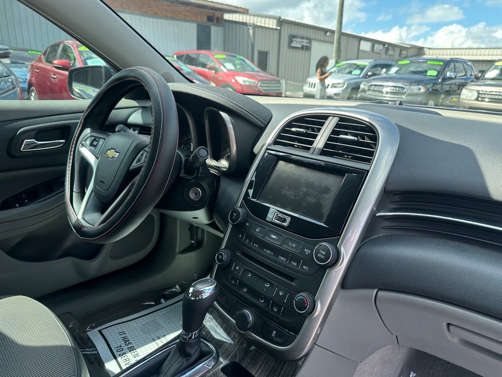 Used 2014 Chevrolet Malibu LT w/ Power Convenience Package FWD image 8