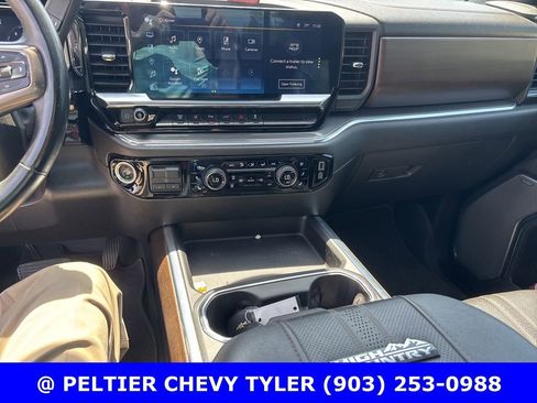 Used 2024 Chevrolet Silverado 3500 High Country w/ High Country Premium Package AWD/4WD image 19