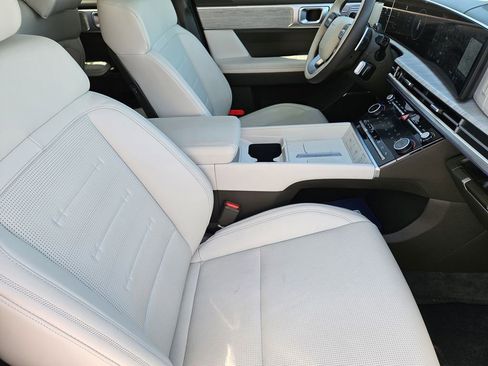 Certified 2025 Hyundai Santa Fe Calligraphy image 10