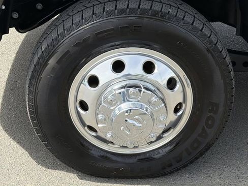Used 2024 RAM 3500 Big Horn w/ Sport Appearance Package image 17