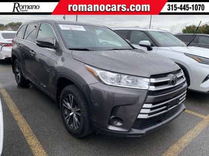 Certified 2018 Toyota Highlander LE