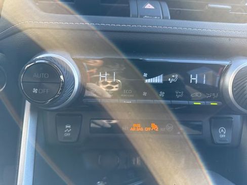 Used 2025 Toyota RAV4 XLE image 16