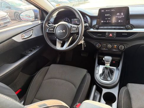 Used 2024 Kia Forte LXS FWD image 19