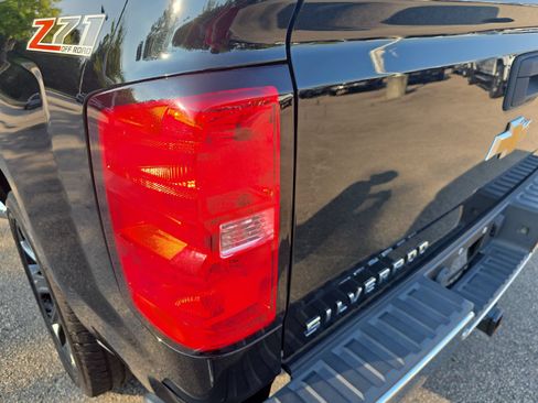 Used 2015 Chevrolet Silverado 1500 LTZ Z71 w/ LTZ Plus Package AWD/4WD image 34