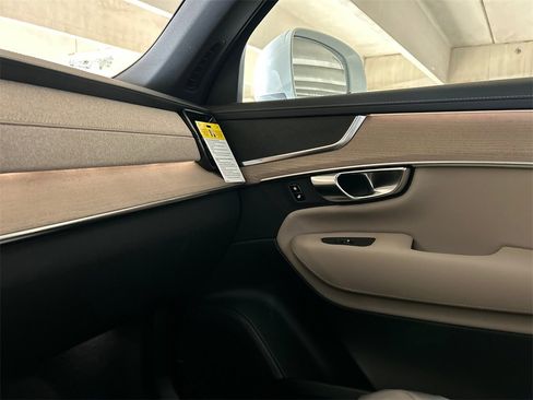 New 2026 Volvo XC90 B5 Core w/ Protection Package image 20