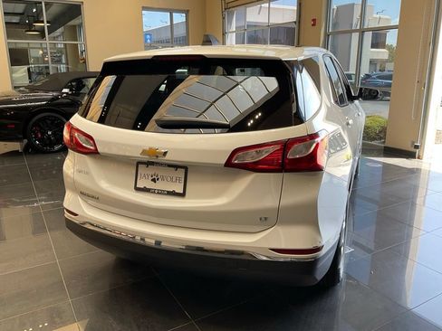 Used 2018 Chevrolet Equinox LT FWD image 6
