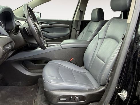Used 2021 Buick Enclave Essence AWD/4WD image 12
