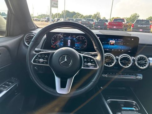 Used 2023 Mercedes-Benz GLB 250 image 31
