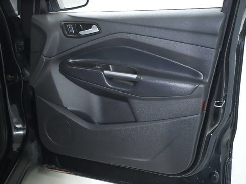 Used 2019 Ford Escape SE FWD image 32