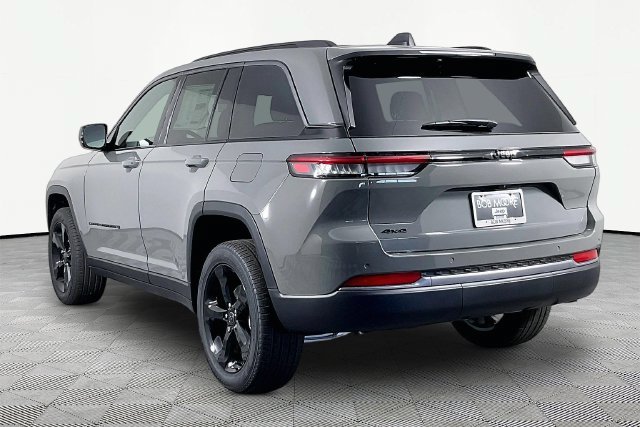 New 2027 Jeep Grand Cherokee Limited AWD/4WD image 4