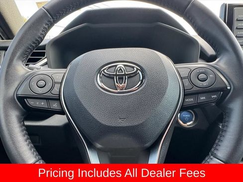 Used 2022 Toyota RAV4 SE AWD/4WD image 17