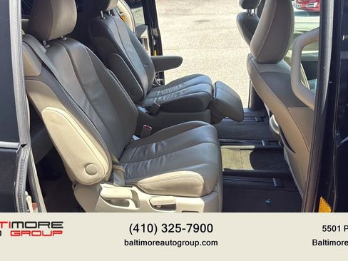 Used 2013 Toyota Sienna Limited w/ Premium Pkg AWD/4WD image 19