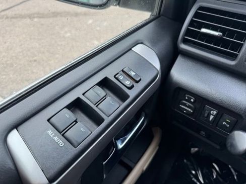 Used 2018 Toyota 4Runner Limited AWD/4WD image 29