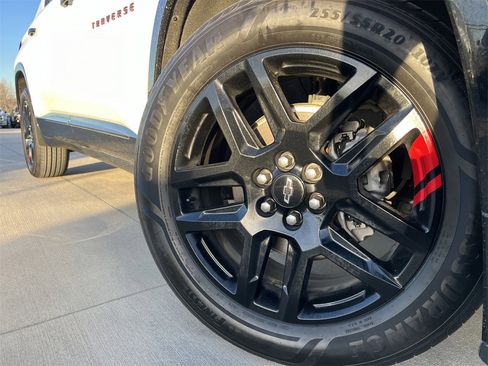 Used 2022 Chevrolet Traverse Premier w/ Redline Edition image 6