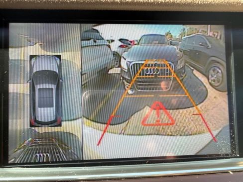 Used 2017 Cadillac XT5 Platinum w/ Driver Assist Package AWD/4WD image 15