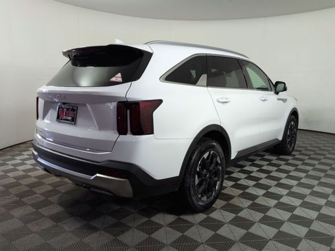 New 2026 Kia Sorento S w/ S Panoramic Sunroof Package FWD image 33