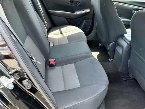 Used 2024 Nissan Sentra SV FWD image 17