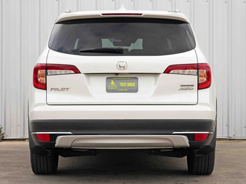 Used 2020 Honda Pilot Touring image 10