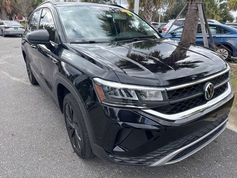 Used 2022 Volkswagen Taos S image 14