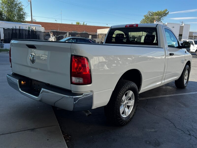 Used 2022 RAM 1500 Classic SLT AWD/4WD image 8
