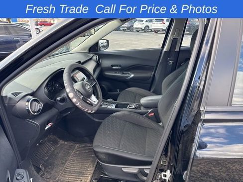 Used 2023 Nissan Kicks SV image 10