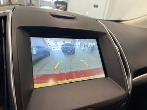 Used 2015 Ford Edge Titanium w/ Equipment Group 302A AWD/4WD image 30