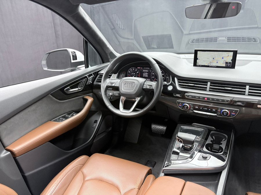 Used 2019 Audi Q7 3.0T Prestige w/ Prestige Package AWD/4WD image 40